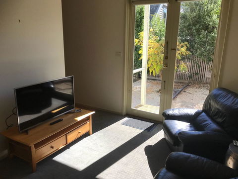 Lakeside Conti Villas - Holiday Jervis Bay 11