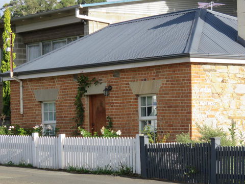 The Cottage South Hobart - Holiday Jervis Bay 0