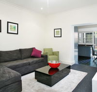 The Courtyard of St Neot - Art Deco 2BR Potts Point Apartment with Large Courtyard in Stunning Location - Holiday Jervis Bay
