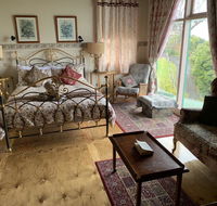 The Goat and Goose Bed  Breakfast - Holiday Jervis Bay