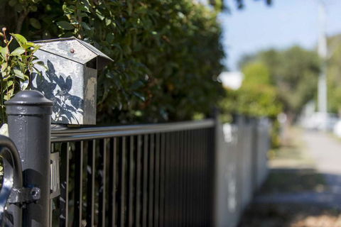 The Grey House - Holiday Jervis Bay 1