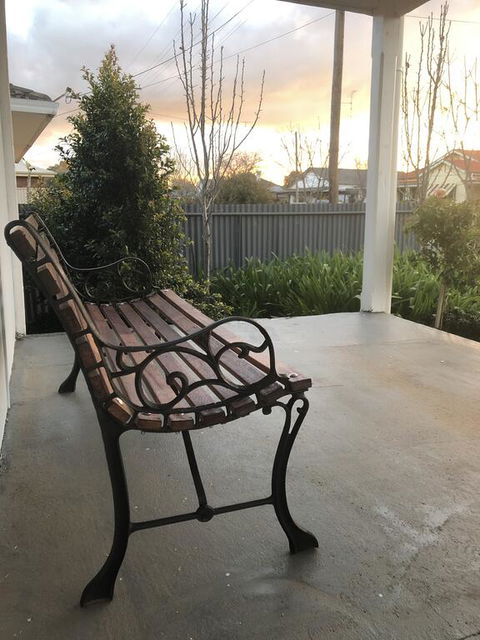 The Rested Guest 3 Bedroom Cottage West Wyalong - Holiday Jervis Bay 2