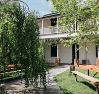 The Robin Hood Inn - Holiday Jervis Bay