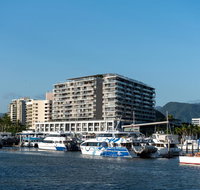 The Sebel Cairns Harbour Lights - Holiday Jervis Bay