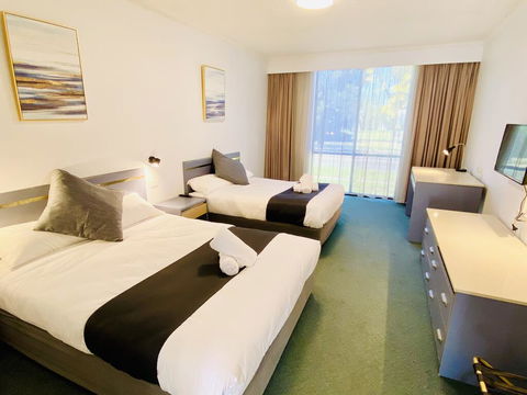The Select Inn Penrith - Holiday Jervis Bay 1