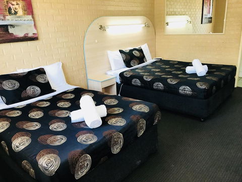 The Shamrock Hotel - Holiday Jervis Bay 1