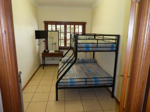 The Summit Rainforest Retreat - Holiday Jervis Bay 2