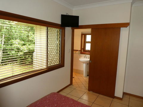 The Summit Rainforest Retreat - Holiday Jervis Bay 3