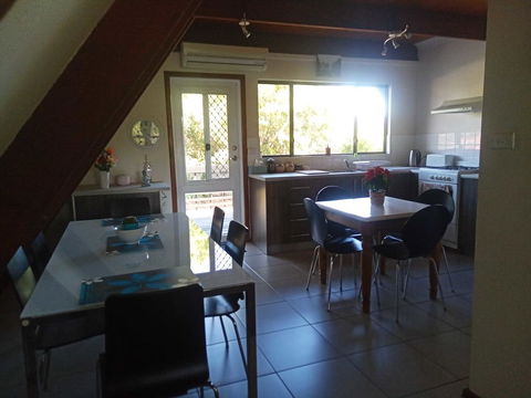 The Treehouse Mandurah - Holiday Jervis Bay 3