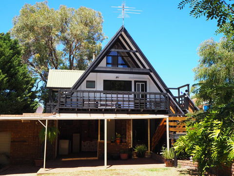 The Treehouse Mandurah - Holiday Jervis Bay 1