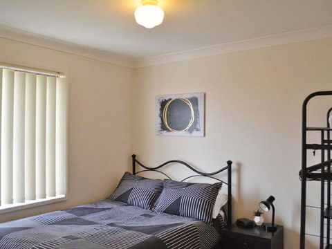 The Verandah', 9 Hanson Avenue - Fantastic Child Friendly Home - Holiday Jervis Bay 1