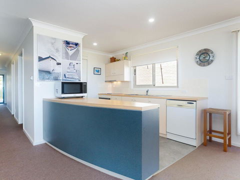 The Whale Watcher', 1/6 Birubi Lane - Waterfront Unit With Stunning Views, Level Access - Holiday Jervis Bay 3