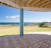 The Whale Watcher' 1/6 Birubi Lane - waterfront unit with stunning views level access - Holiday Jervis Bay