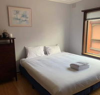 Thomastown Antique House Room 4 - Holiday Jervis Bay