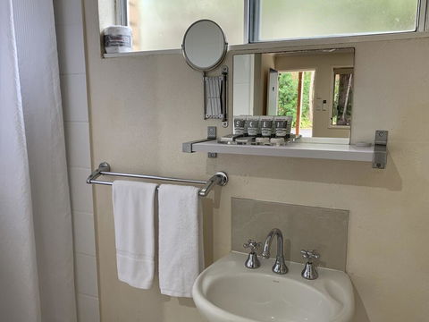 Tin Can Bay Motel - Holiday Jervis Bay 2