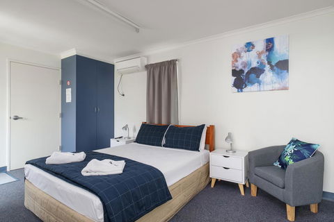 Tin Can Bay's Sleepy Lagoon Motel - Holiday Jervis Bay 3