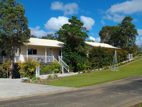 Tinaroo Sunset Retreat - Holiday Jervis Bay 0