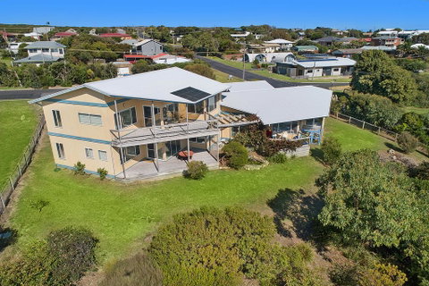 Twelve Apostles Port Campbell Bed & Breakfast - Holiday Jervis Bay 0