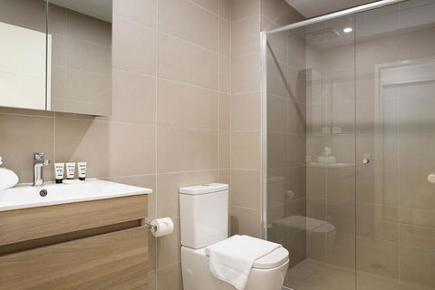 Ultra Modern Studio Suite With Balcony Near Shops - Holiday Jervis Bay 1