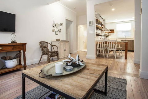 Unit 1/52 Mount St - Aquarium- Ground Floor Home 5 Mins Walk To Beach - Holiday Jervis Bay 3