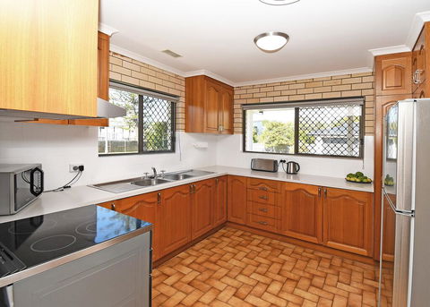 Urangan Harbour Bungalow - Holiday Jervis Bay 2
