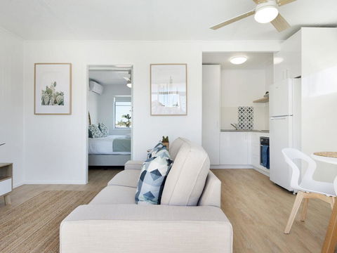 Ventura Beach Motel - 1 Bedroom Unit 8 - Holiday Jervis Bay 0