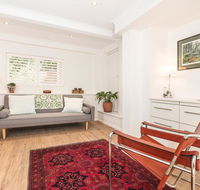 Vibrant Oversized Studio in Leafy Balgowlah - Holiday Jervis Bay