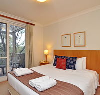 Villa Spa Executive 1br Merlot Resort Condo located within Cypress Lakes Resort nothing is more central - Holiday Jervis Bay