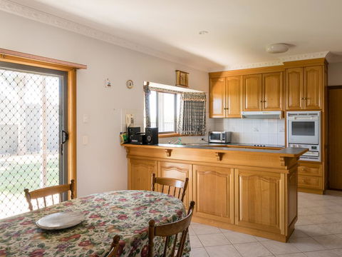 Vineyard Retreat Mildura - Holiday Jervis Bay 3