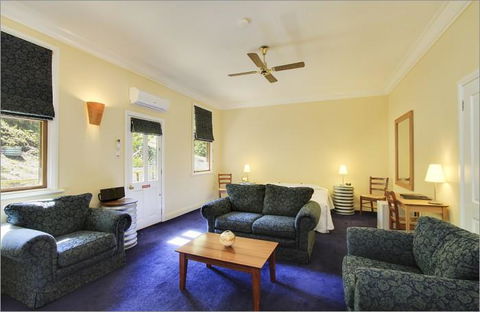 Walhalla's Star Hotel - Holiday Jervis Bay 2