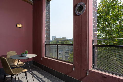 Warehouse Apartment With Balcony In Trendy Area - Holiday Jervis Bay 3