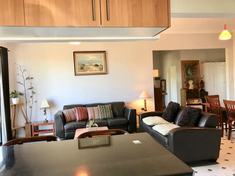 Hillâ€™s Creek Holiday Home - Holiday Jervis Bay 7