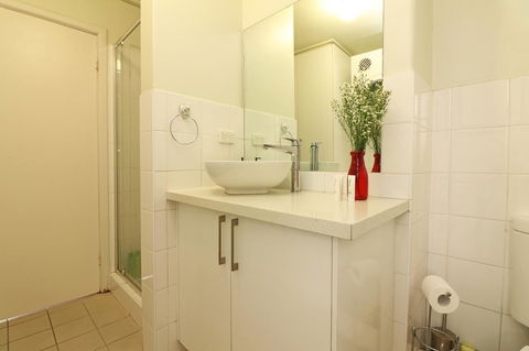 Colour Pop Fitzroy - 3 Bedroom Pet Friendly - Holiday Jervis Bay 20