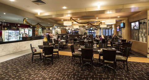 Nightcap At Excelsior Hotel - Holiday Jervis Bay 33