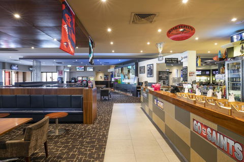 Nightcap At Excelsior Hotel - Holiday Jervis Bay 7