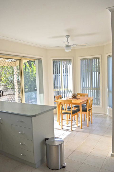 Horsham Central Stay - Holiday Jervis Bay 1