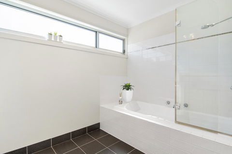 Bask At The Glade - Rejuvenate Stays - Holiday Jervis Bay 5
