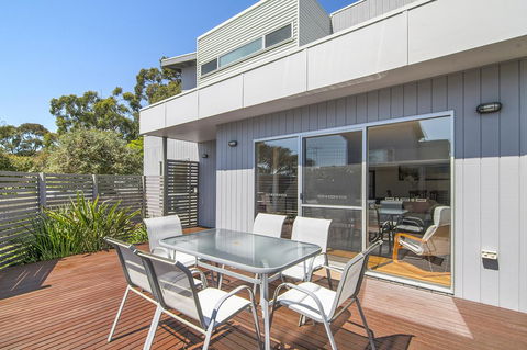 Bask At The Glade - Rejuvenate Stays - Holiday Jervis Bay 15