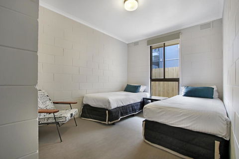 Hybiscus Waterfront Apartments - Holiday Jervis Bay 21