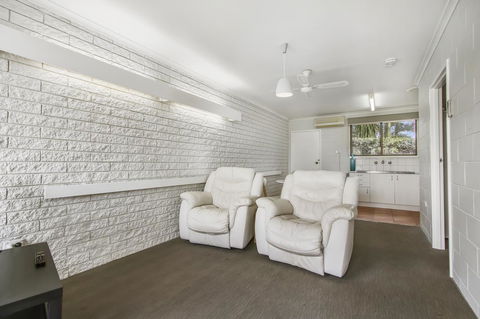 Hybiscus Waterfront Apartments - Holiday Jervis Bay 28