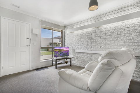 Hybiscus Waterfront Apartments - Holiday Jervis Bay 27