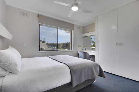 Hybiscus Waterfront Apartments - Holiday Jervis Bay 11