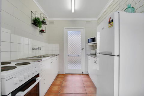 Hybiscus Waterfront Apartments - Holiday Jervis Bay 16