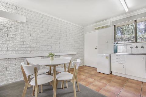 Hybiscus Waterfront Apartments - Holiday Jervis Bay 25