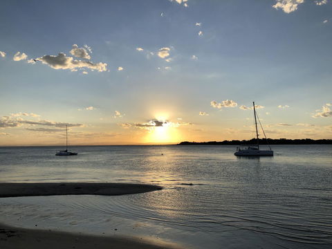 Bribie Island Hotel - Holiday Jervis Bay 8
