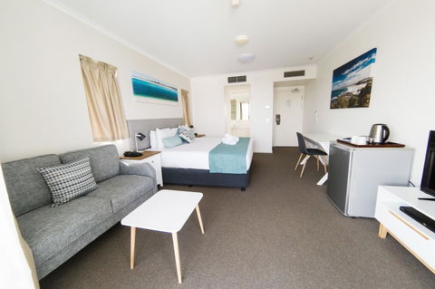 Ocean Views Resort Caloundra - Holiday Jervis Bay 30