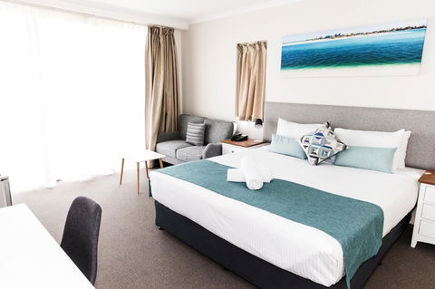 Ocean Views Resort Caloundra - Holiday Jervis Bay 25
