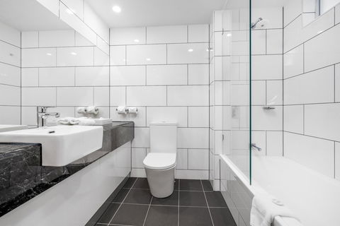 Hotel Grand Chancellor Palm Cove - Holiday Jervis Bay 12