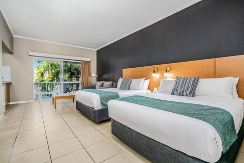 Hotel Grand Chancellor Palm Cove - Holiday Jervis Bay 6