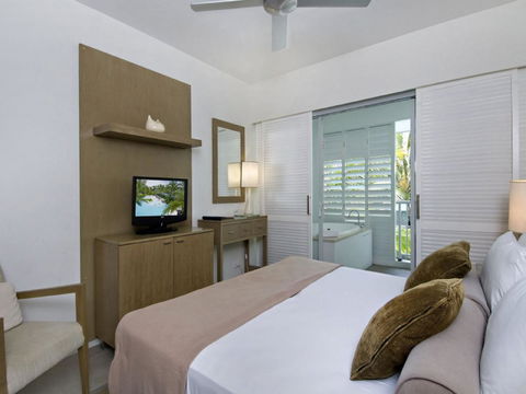 Beach Club Port Douglas Luxury Apartments - Holiday Jervis Bay 7